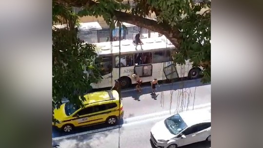 Calor e insegurança no Rio: cerca de 100 ônibus foram alvos de criminosos durante o fim de semana