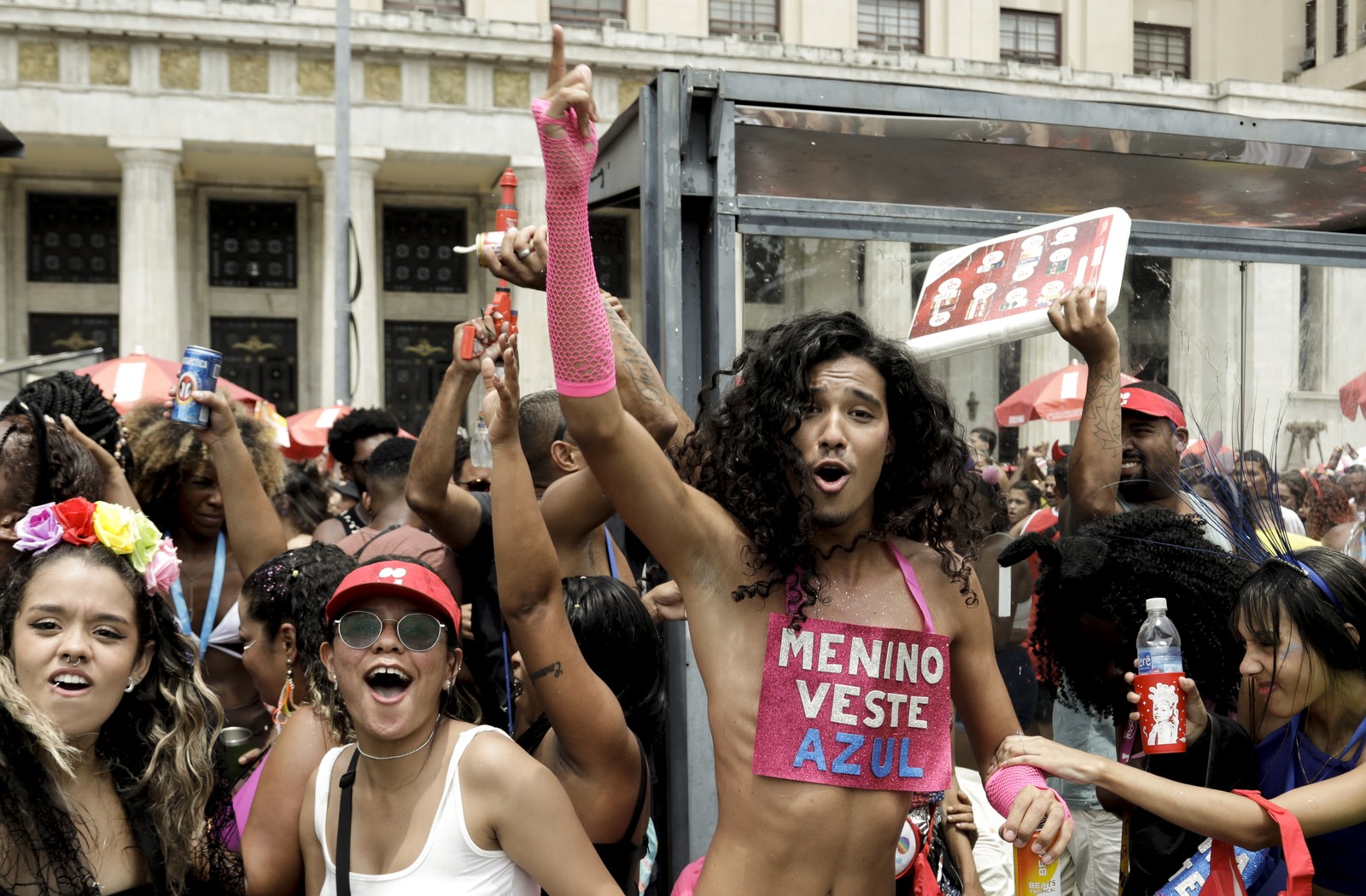 Fim de semana de blocos do Rio tem público recorde na rua