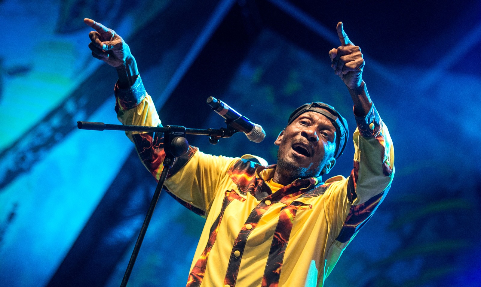 O cantor jamaicano Jimmy Cliff se apresenta durante o festival Rototom Sunsplash em Benicassim, província de Castellón, em 16 de agosto de 2014 — Foto: Foto:  Jose Jordan / AFP
