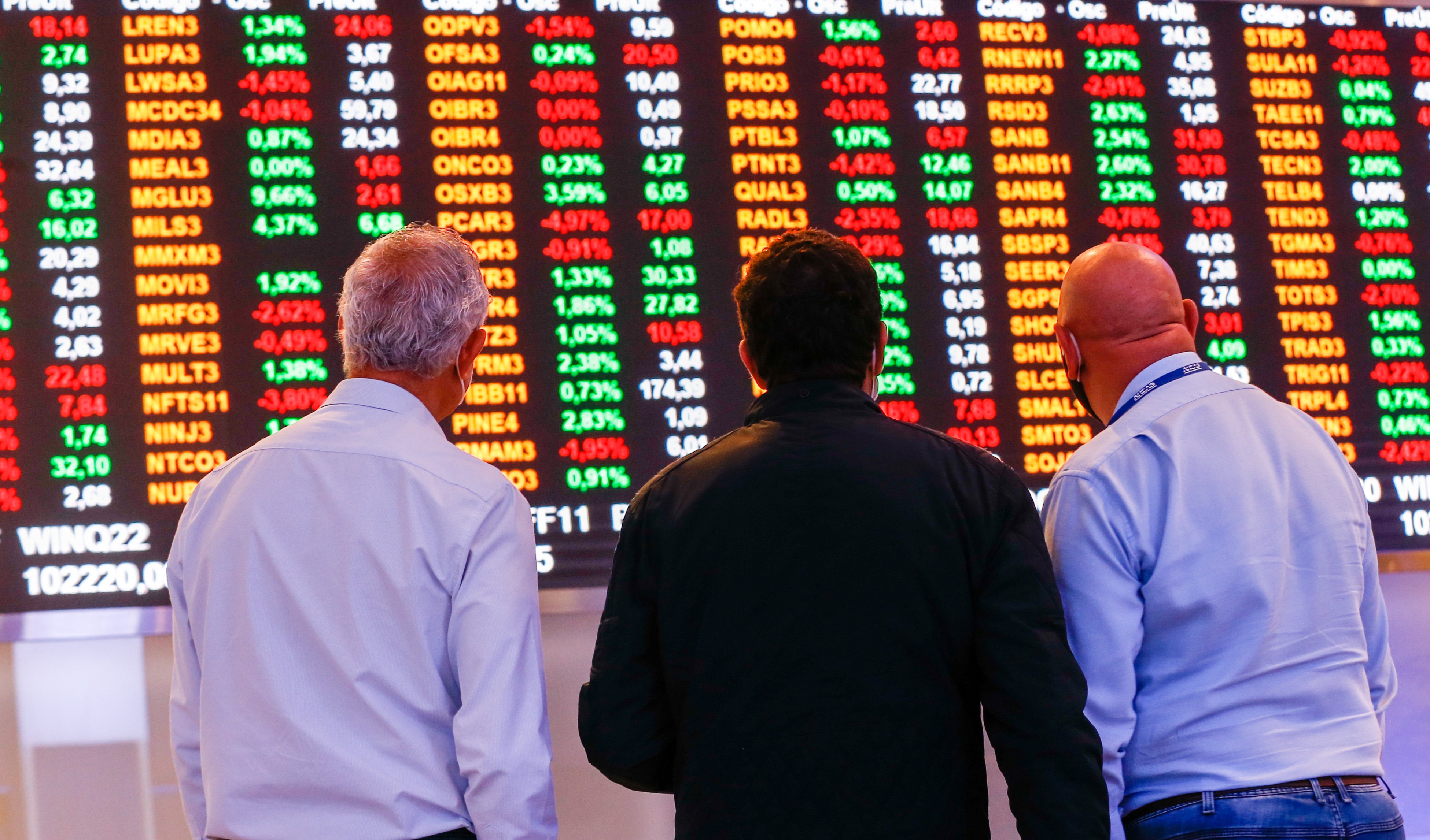 Por que a Bolsa caiu tanto com o anúncio da candidatura de Flávio Bolsonaro à presidência? Entenda