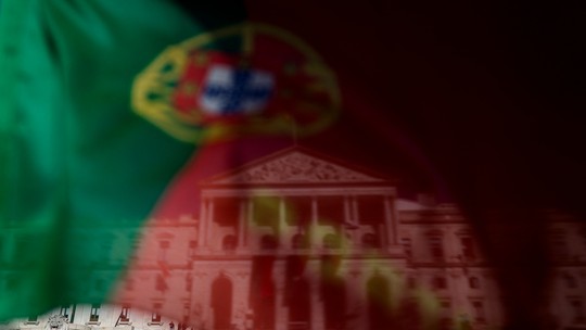 Portugal começa a cobrar taxas antecipadas para regularizar imigrantes