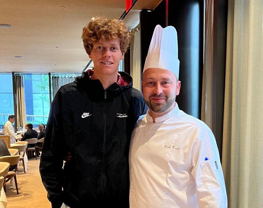 O almoço de comemoração de Sinner em NY