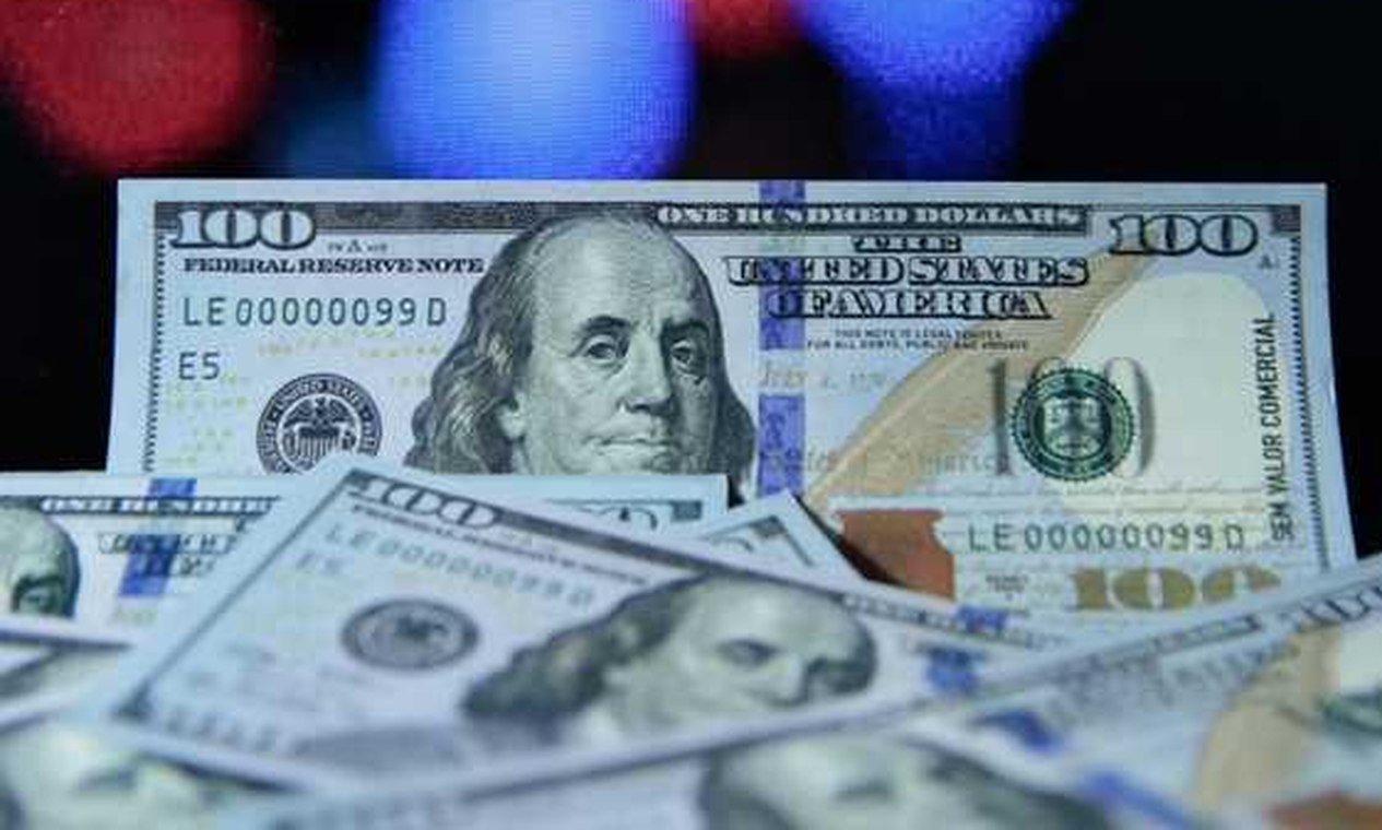 Ibovespa sobe e dólar fecha em R$ 5,06, após dados de emprego nos EUA