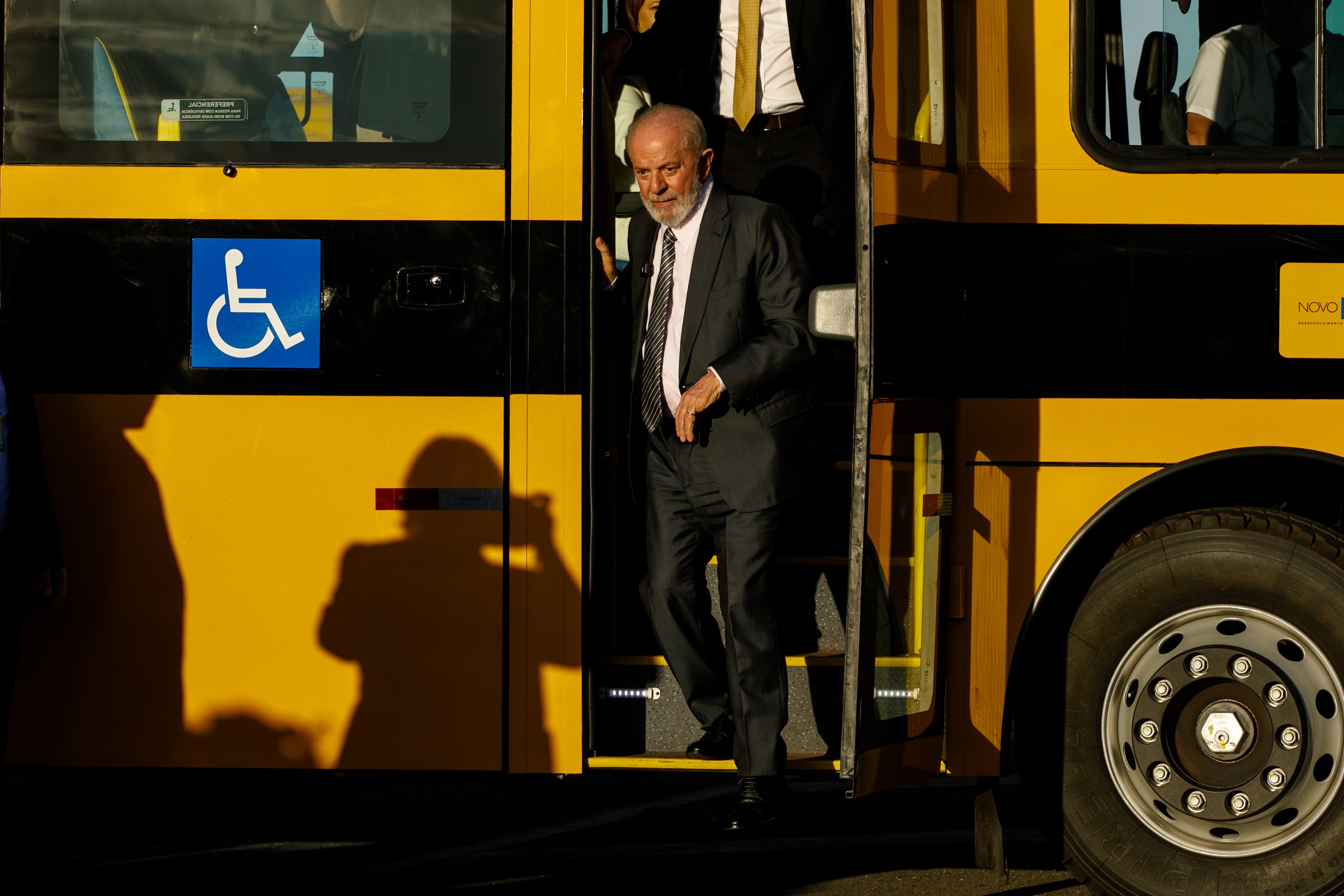 Promessa de Lula, tarifa zero de ônibus aos finais de semana pode custar quase R$ 12 bi