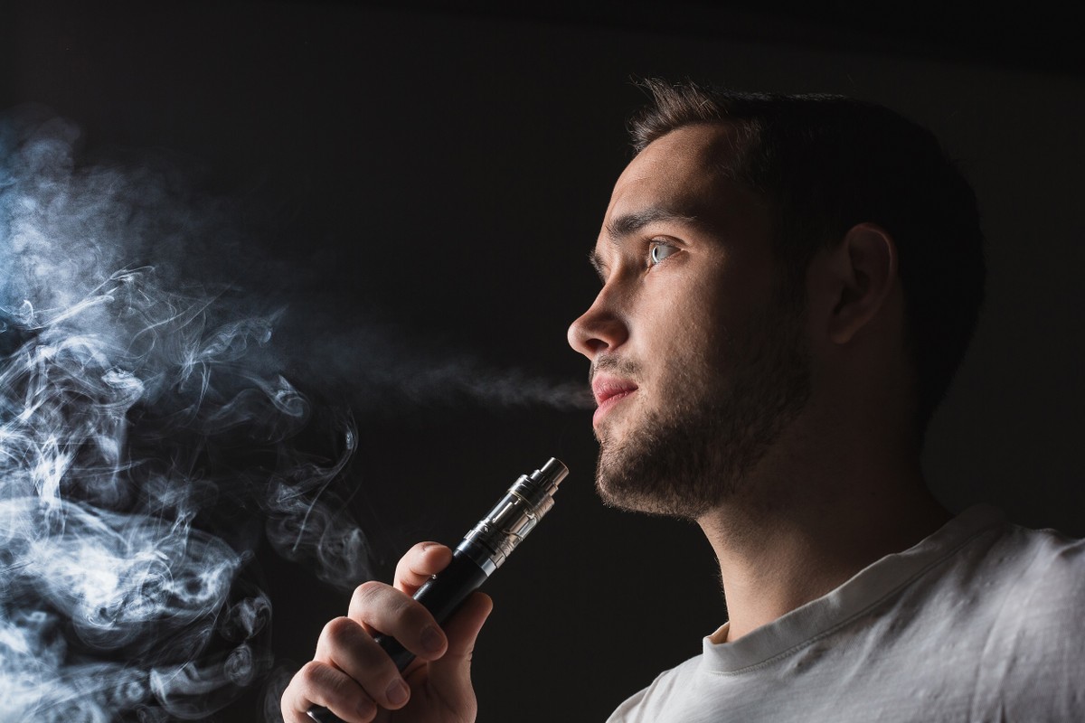 Adolescentes com ansiedade e depressão são mais propensos a usar vapes, revela estudo com 80 mil jovens