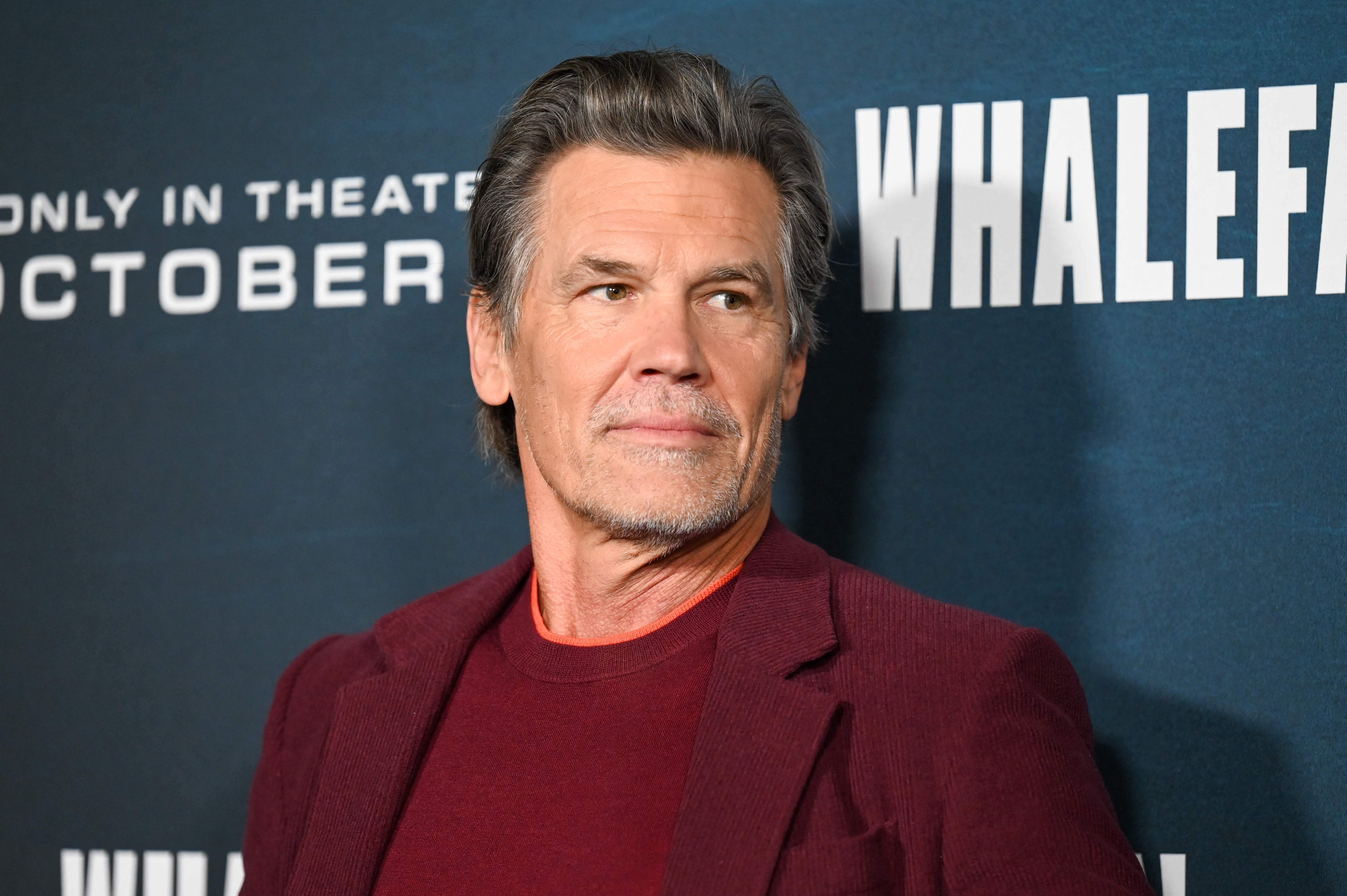 Sóbrio há mais de uma década, Josh Brolin revela situação humilhante que o levou a se afastar da bebida