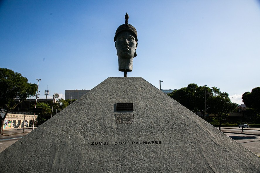 O monumento a Zumbi dos Palmares, celebrado no 20 de Novembro, no Centro do Rio