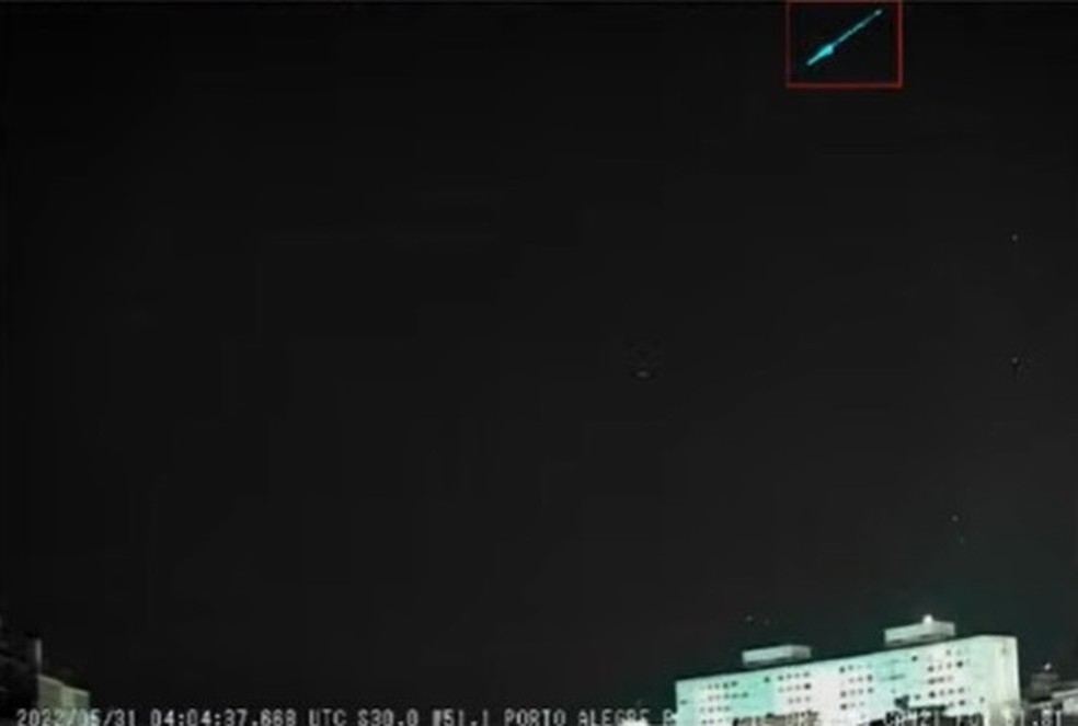Chuva de meteoros Tau Herculídeas em Porto Alegr — Foto: Reprodução de vídeo / Site bramonmeteor.org