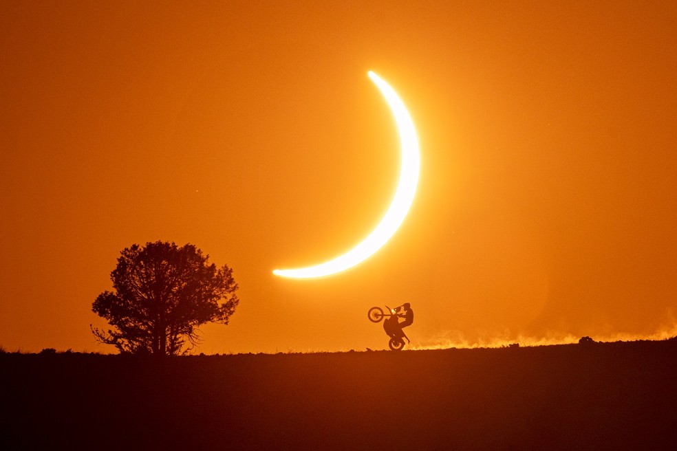 Foto do eclipse solar desta quarta (12), feita da Espanha, pelo fotógrafo brasileiro Marcelo Maragni — Foto: Divulgação / Marcelo Maragni