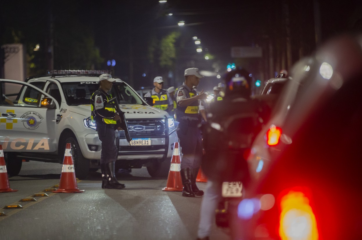 Polícia Apreende 34 Veículos em Blitz Contra Rachas na Zona Oeste de SP