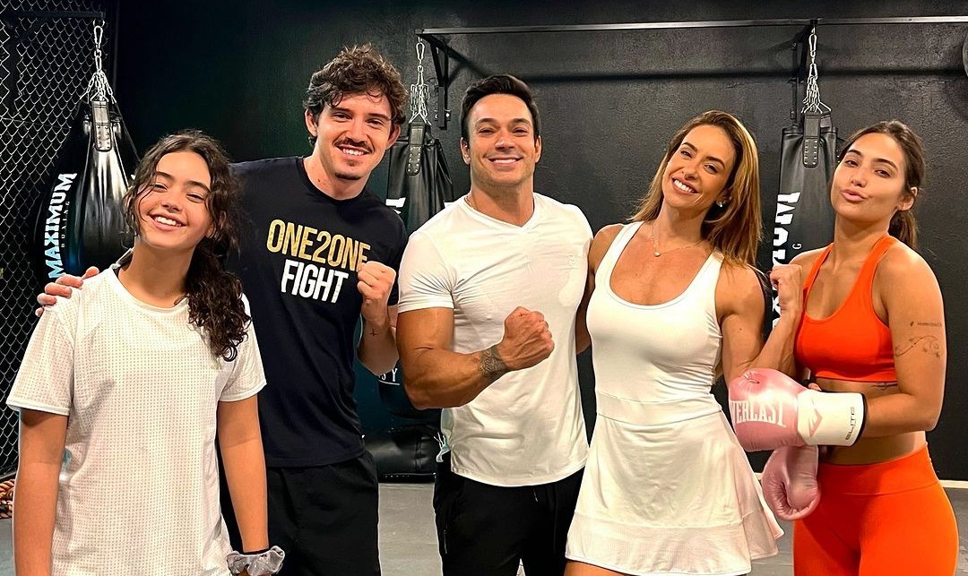 Vanessa Lopes, que desistiu do "BBB 24", passou um período afastada das redes, cuidando da saúde mental com um psiquiatra. Ela disse que teve "um quadro psicótico agudo". Ela agora se recupera aos poucos e se dedica à prática de esportes