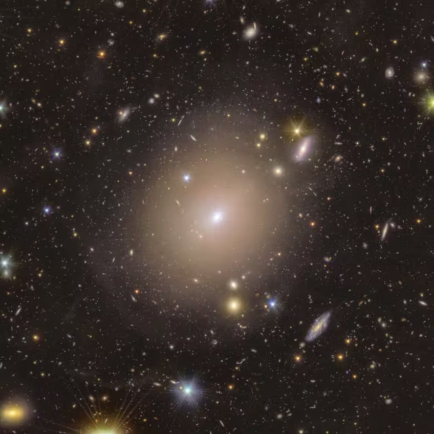 Anel de Einstein' foi fotografado a mais de 500 milhões de anos