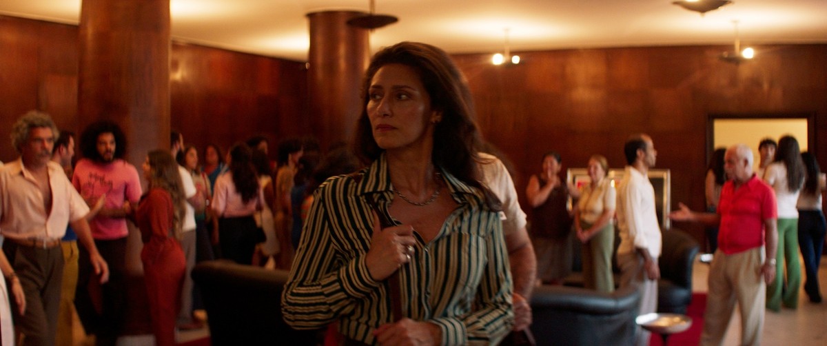 Morando em Paris há sete anos, Maria Fernanda Cândido estará em tapete ...