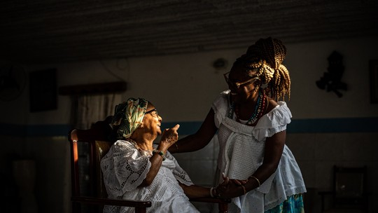 Especialistas e entidades religiosas explicam por que a Baixada Fluminense é a região que mais reúne casas de religiões afro no Rio