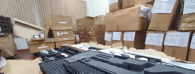 Empresa no Paraguai é suspeita de ter traficado 43 mil armas no últimos três anos — Foto: Secretaria Nacional Anti-drogas do Paraguai (Senad)