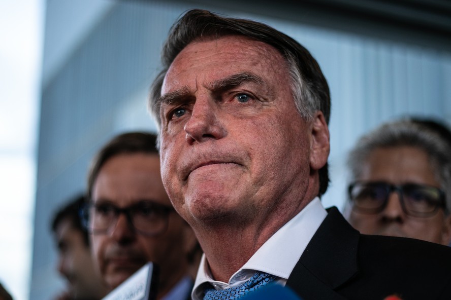 Jair Bolsonaro em coletiva no Senado Federal após virar réu
