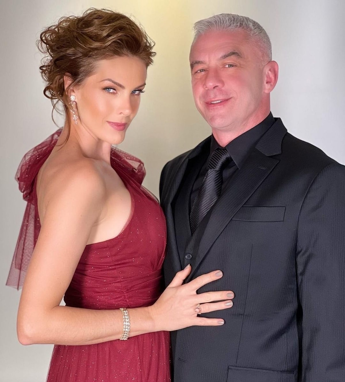 Saiba quem é alexandre correa, marido de ana hickmann