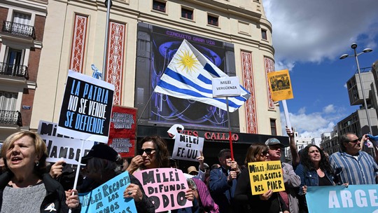 Na Argentina, seis meses após a posse de Milei, a polarização continua