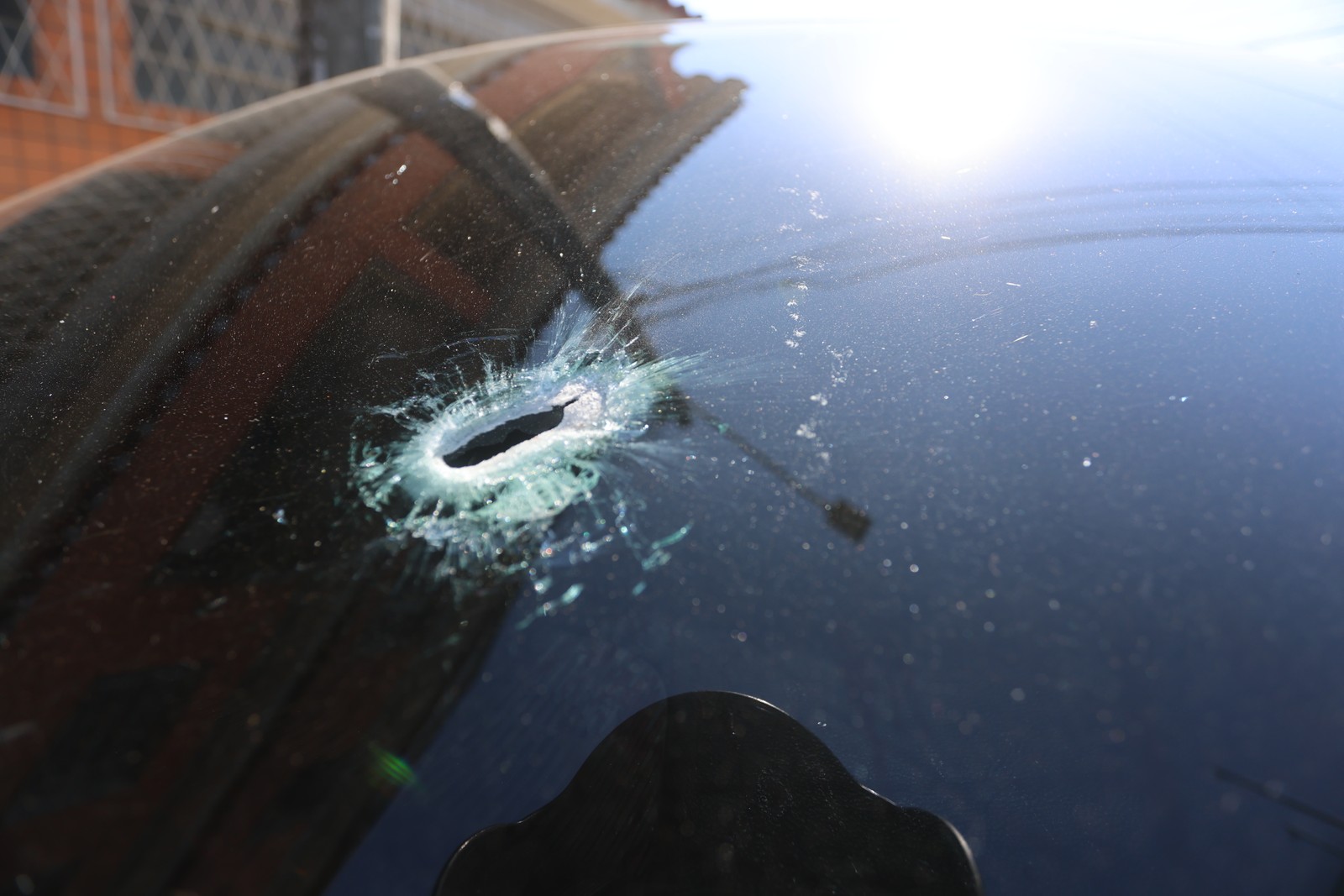 Segundo a Polícia Militar, a ocorrência foi registrada por volta das 3h — Foto: Fabiano Rocha / Agência O Globo