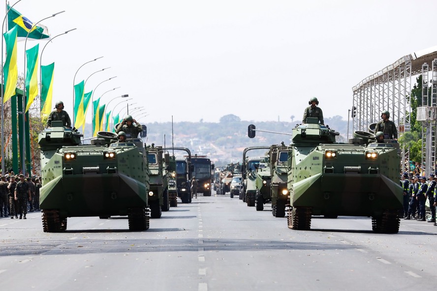 Desfile militar de Sete de setembro em Brasília no ano passado