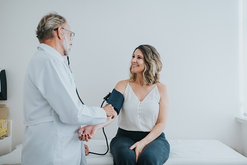 Entenda por que fazer exames regulares é essencial para a prevenção de doenças crônicas