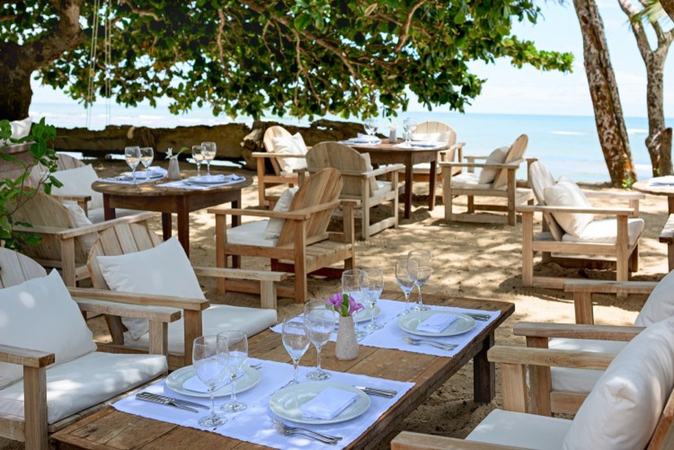 Restaurante da praia também é aberto a não hóspedes — Foto: Divulgação