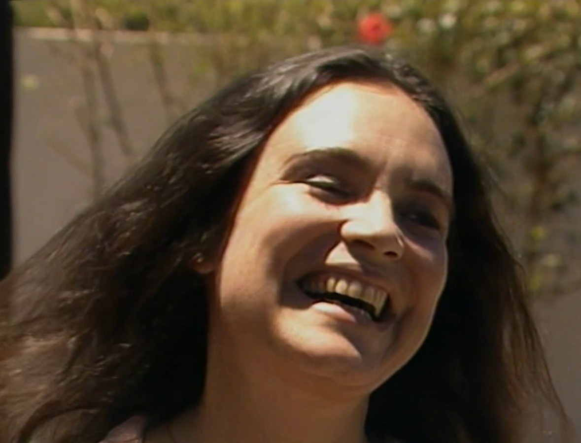 Raquel (Regina Duarte) se deu bem e teve um final feliz ao lado de Ivan (Antônio Fagundes) — Foto: Reprodução/TV Globo