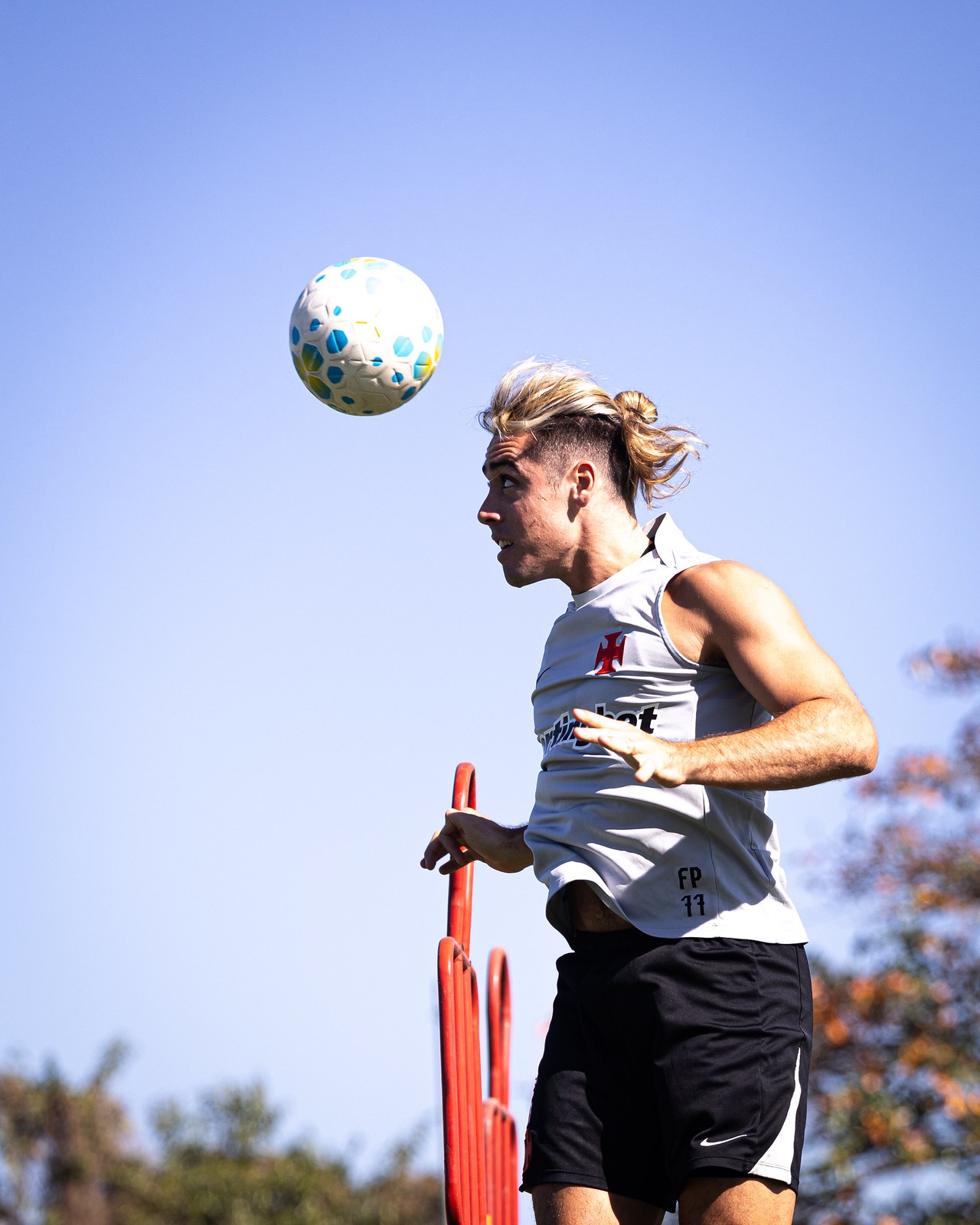 Em busca do gol e da classificação: Vasco tenta quebrar jejum diante do Olimpia no jogo de volta da Sul-Americana - QTU Questões do Universo