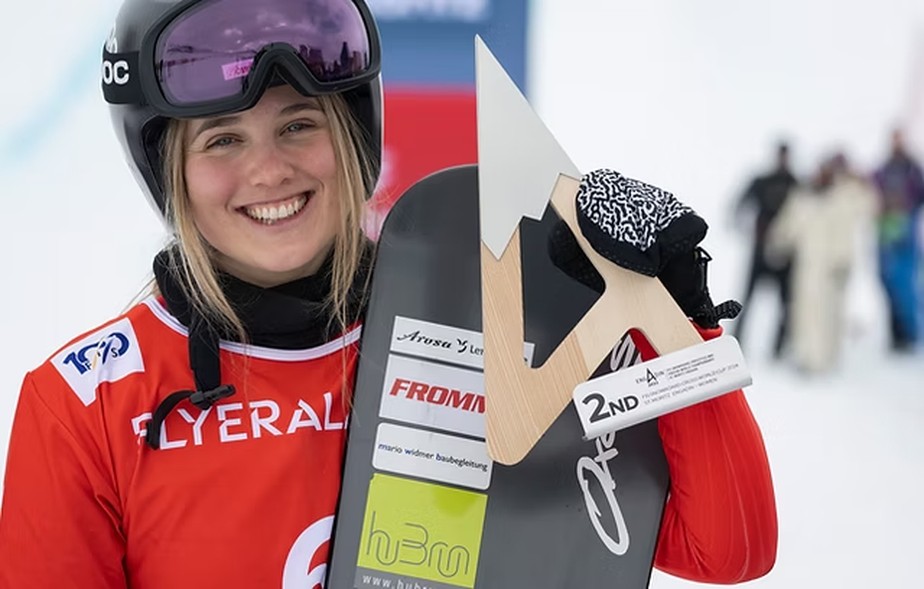 Atleta olímpica de snowboard Sophie Hediger morre em avalanche aos 26 anos  na Suíça
