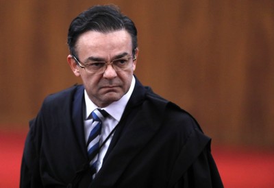 Suposta 'Drag Bolsonara' nega acusações - 04/08/2023