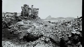 Fotografia do desmonte do Morro do Castelo tirada em 1922  — Foto: Arquivo Histórico do MHN