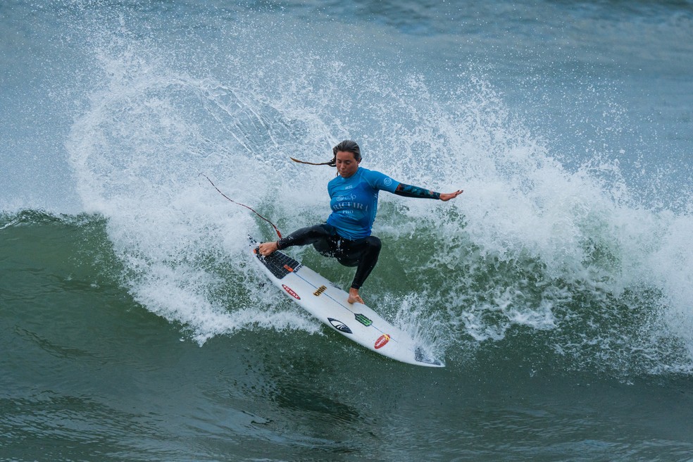 Laura Raupp no Challenger Series — Foto: Manel Geada/World Surf League