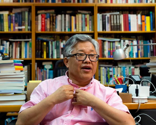 China liberta pastor preso Ezra Jin, diz grupo de direitos humanos