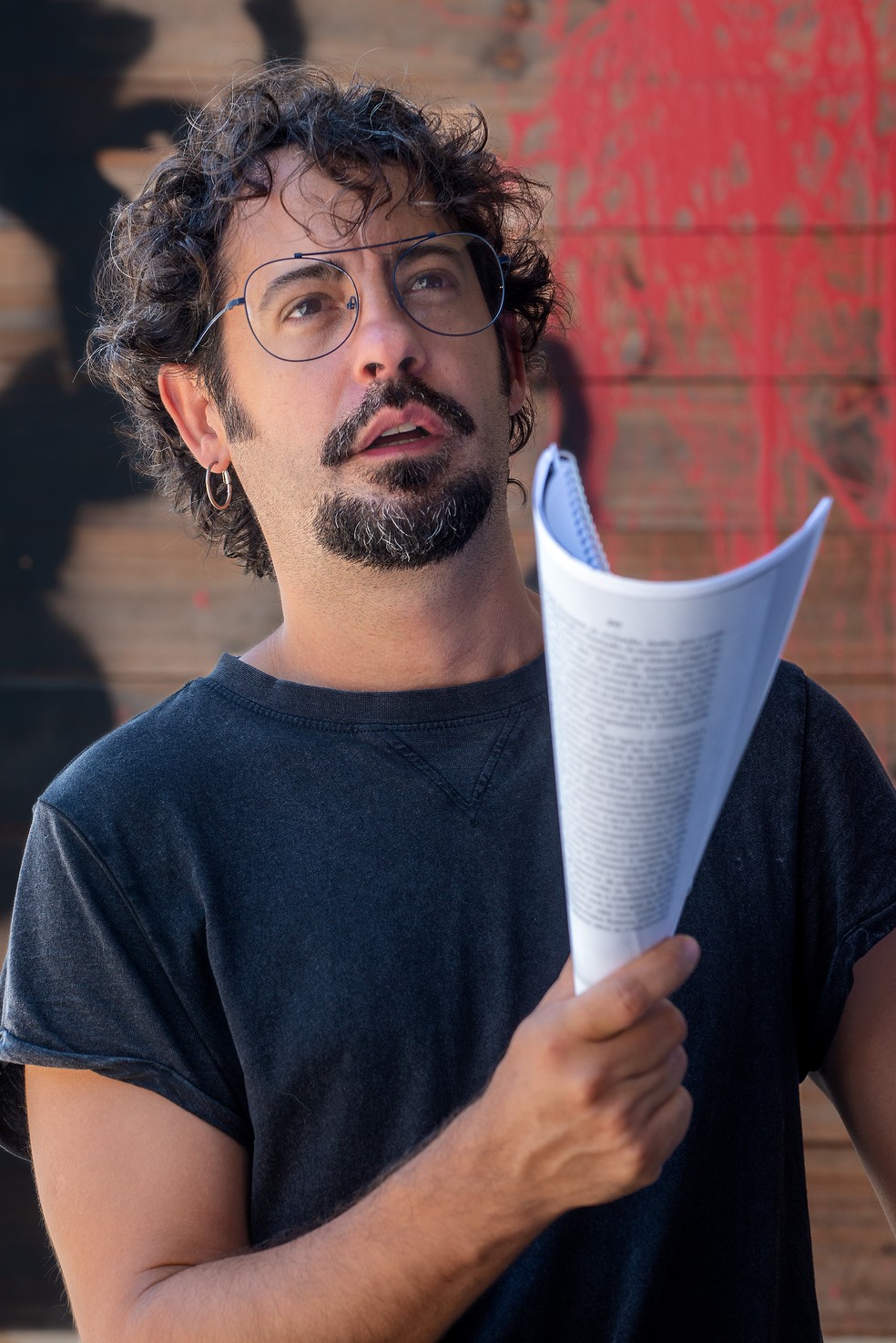 O diretor de teatro Rodrigo Portella — Foto: Dalton Valério/Divulgação