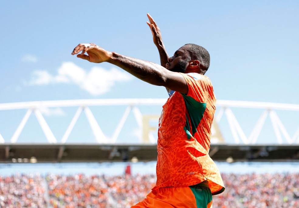 Franck Kessié no jogo Alemanha x Costa do Marfim — Foto: Getty Images via AFP