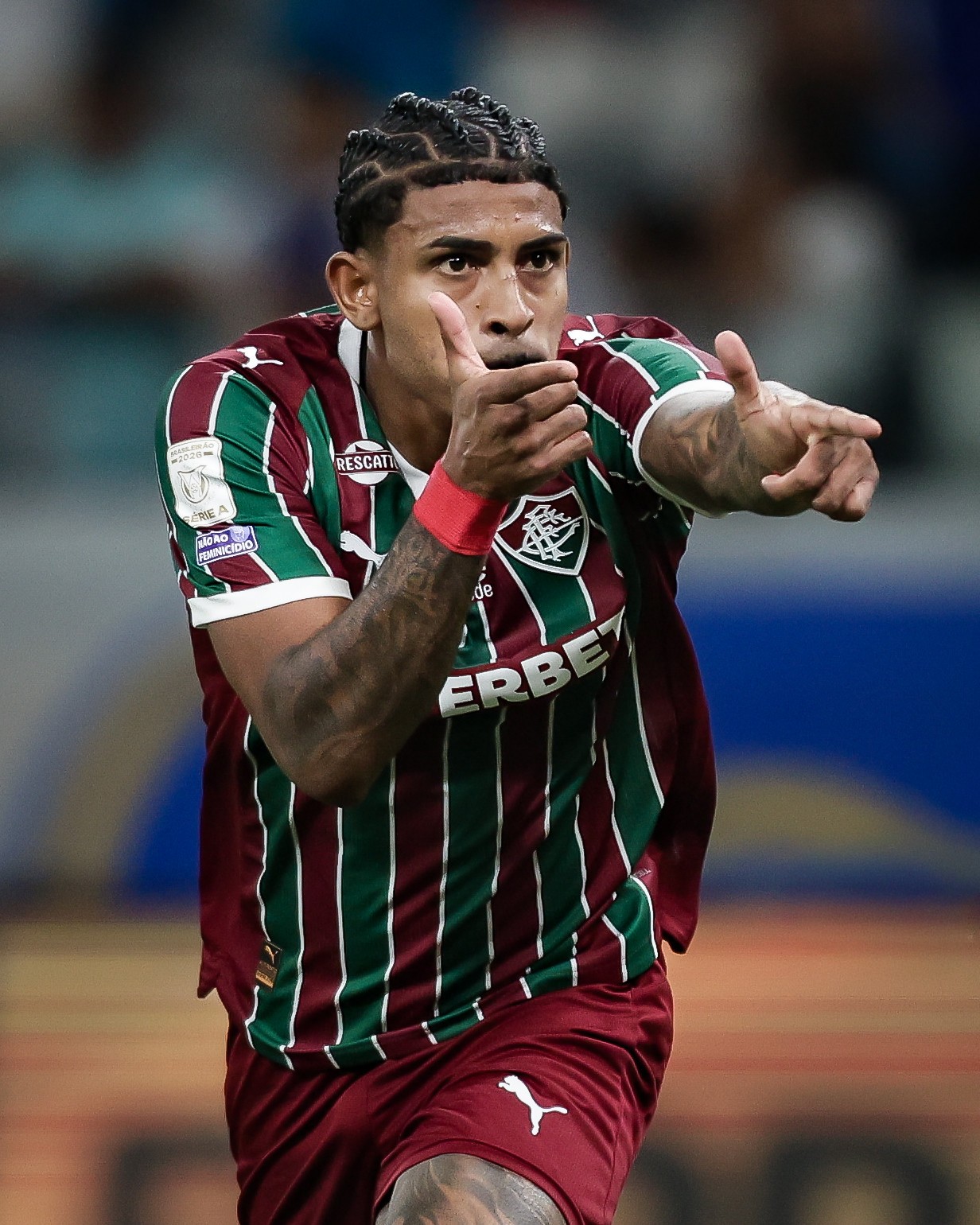 Fluminense abre placar com John Kennedy, mas gol de falta decreta empate diante do Cruzeiro