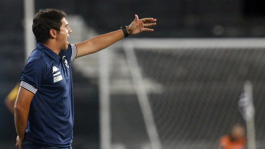 Conheça a carreira de Lúcio Flávio, o novo técnico interino do Botafogo