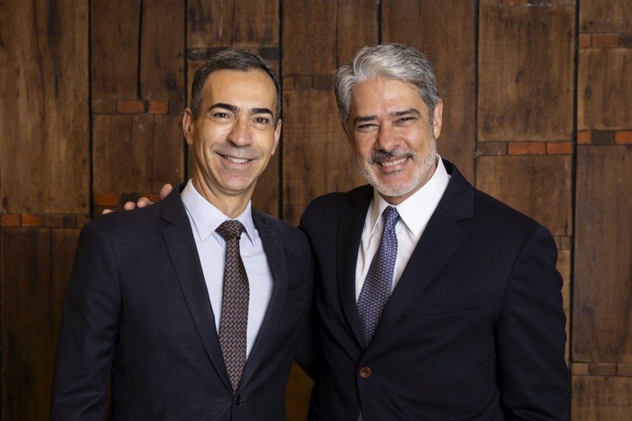 William Bonner deixa o Jornal Nacional a partir de novembro; César Tralli assume bancada