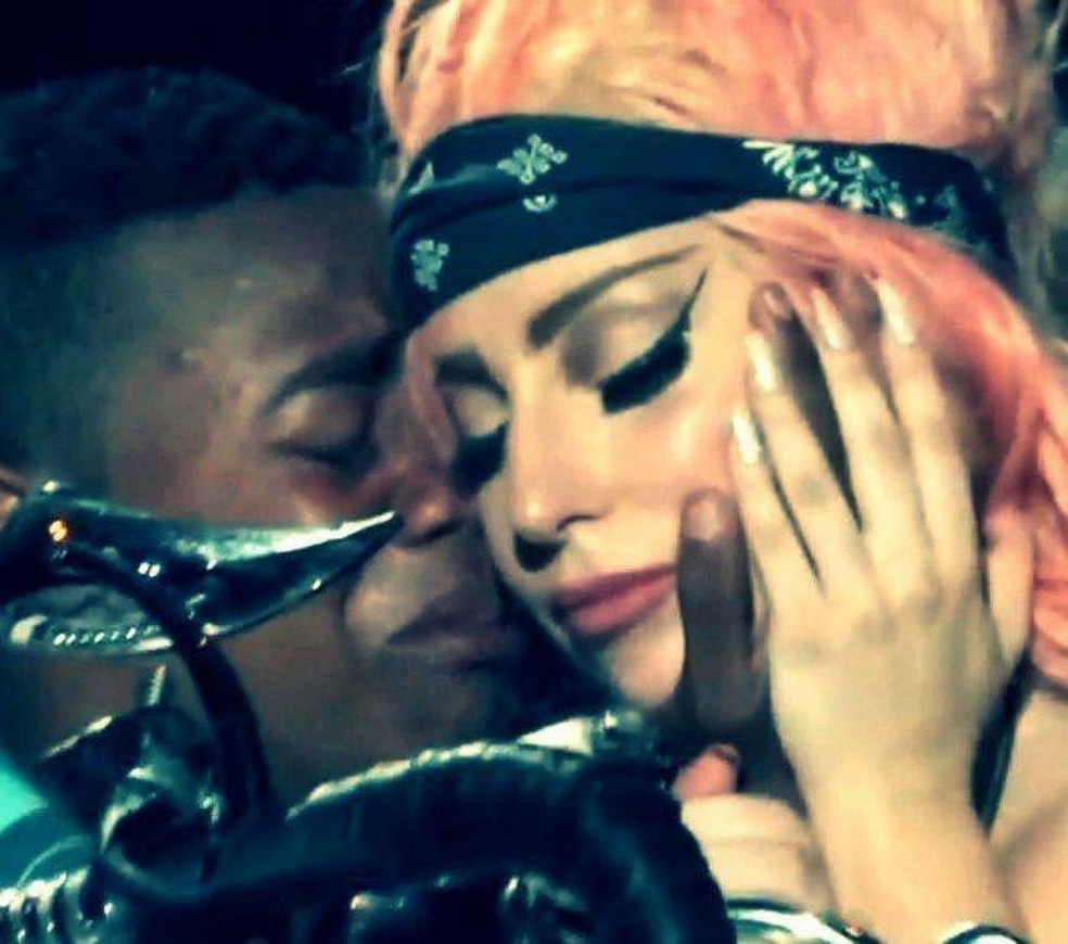 Leonardo com Lady Gaga em 2012: emoção à flor da pele — Foto: Arquivo pessoal