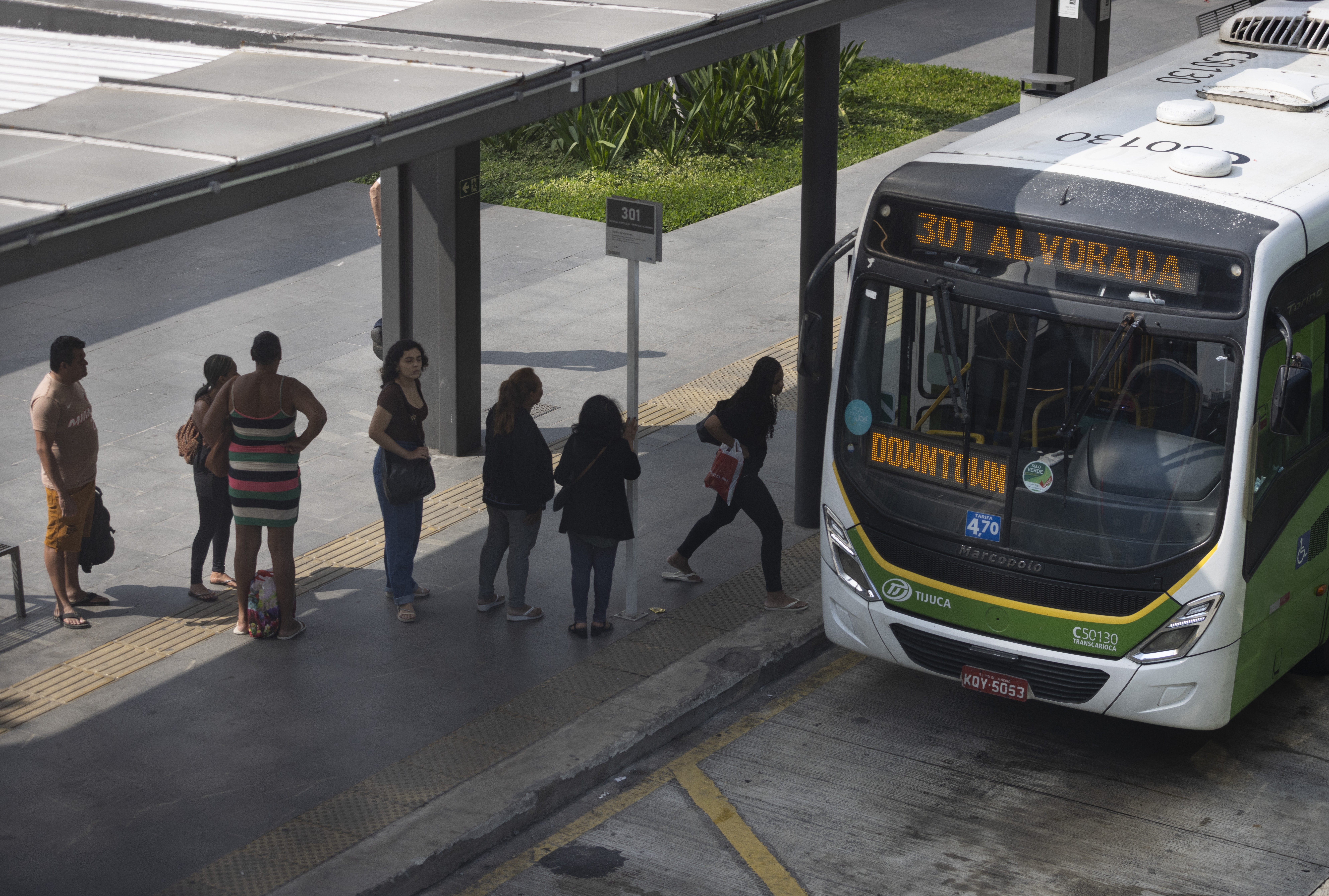 Prefeitura do Rio estuda testar fim do pagamento em dinheiro em linhas de ônibus dos terminais Deodoro e Gentileza