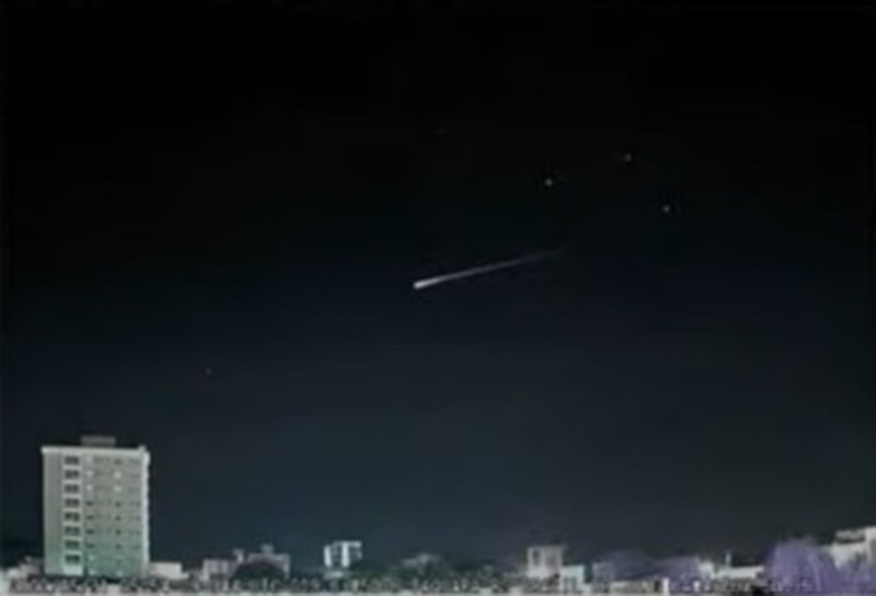 Chuva de meteoros Tau Herculídeas em Porto Alegre — Foto: Reprodução de vídeo / Site bramonmeteor.org