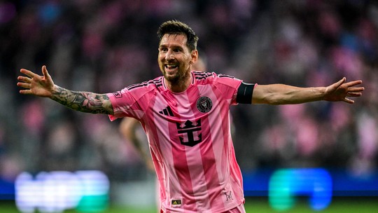 Messi amplia negócios fora do campo e atinge marca inédita: é o segundo bilionário do futebol Messi amplia negócios fora do campo e atinge marca inédita: é o segundo bilionário do futebol