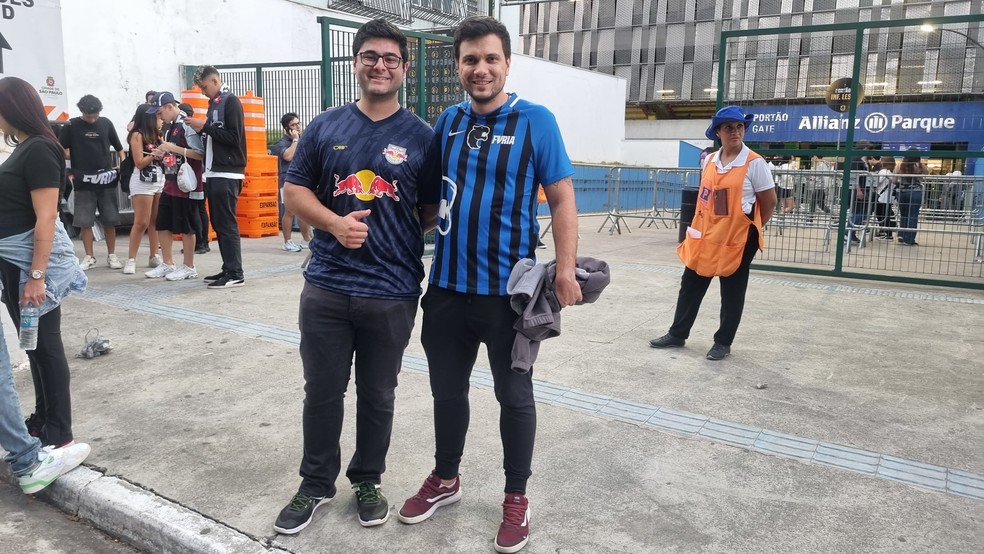 futebol da nova geração atrai amantes de games e vira diversão familiar