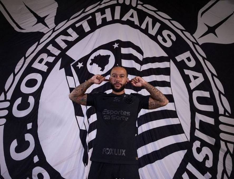 MAIS OPÇÕES! Ramón Díaz avalia opções para montagem de ataque no Corinthians