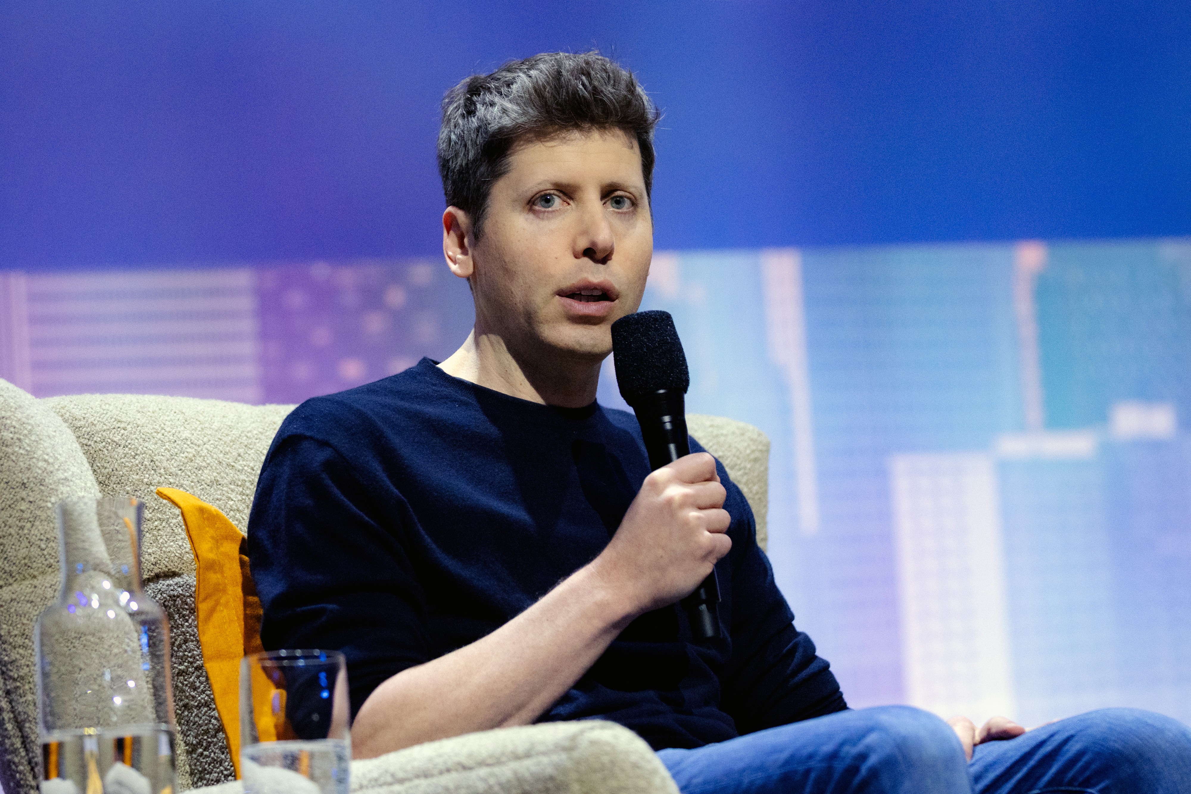 OpenAI relata invasão a órgão do governo australiano; caso se soma a outro no mesmo país