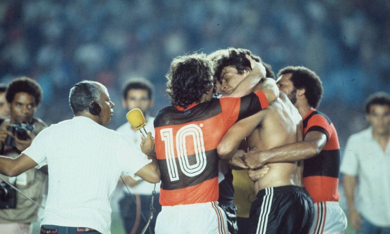 16º - FLAMENGO (1983) - Flamengo em partida contra o Vasco, pelo Brasileiro de 1983  — Foto: Anibal Philot/Agência O Globo