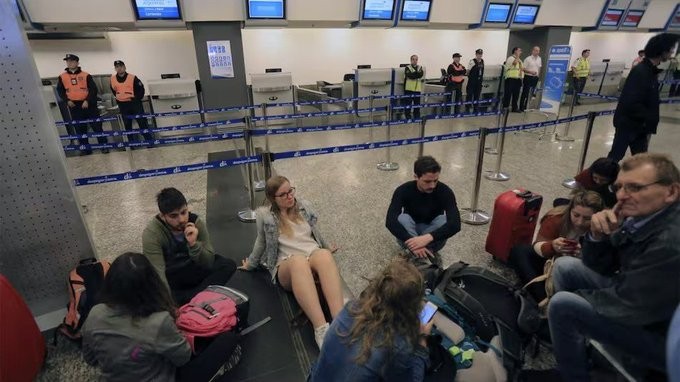 Paralisação de controladores aéreos provoca cancelamentos e afeta mais de 15 mil passageiros na Argentina