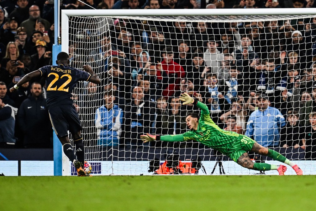 Real Madrid x Manchester City na Liga dos Campeões — Foto: Paul ELLIS / AFP