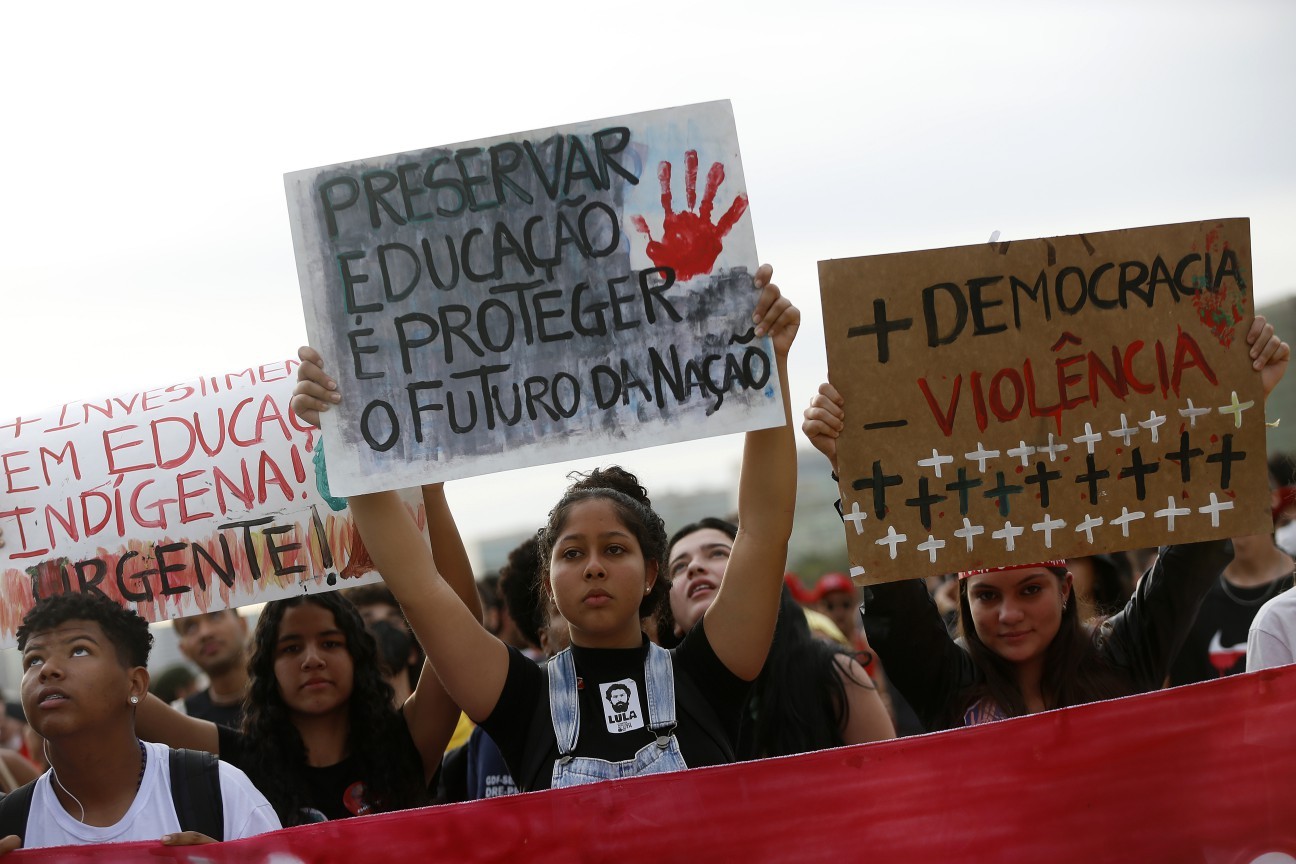 Ato em defesa da democracia reúne manifestantes na Esplanada dos Ministérios, em Brasília.  — Foto: Cristiano Mariz