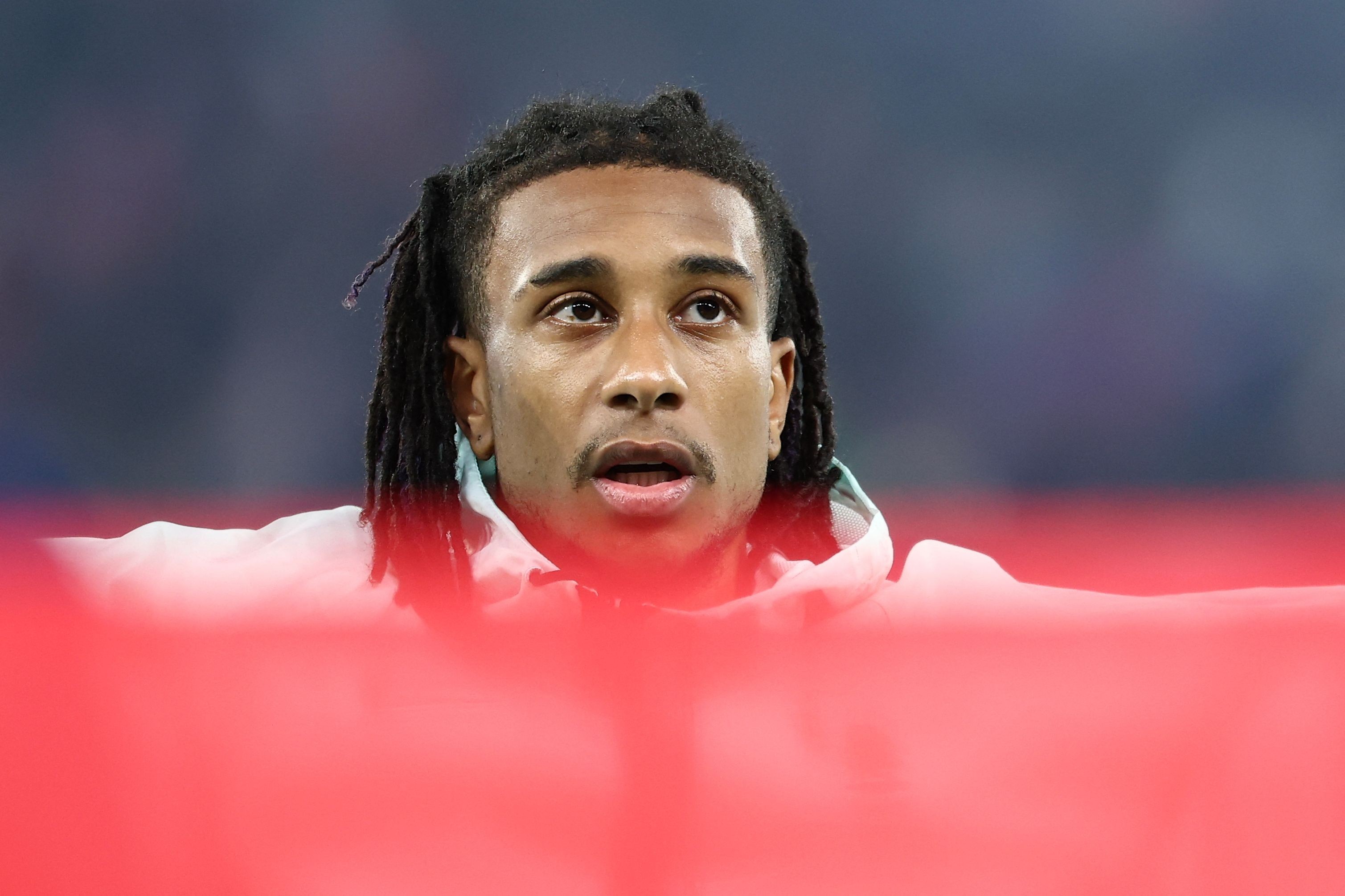 Olise se torna terceiro jogador da França no século a marcar